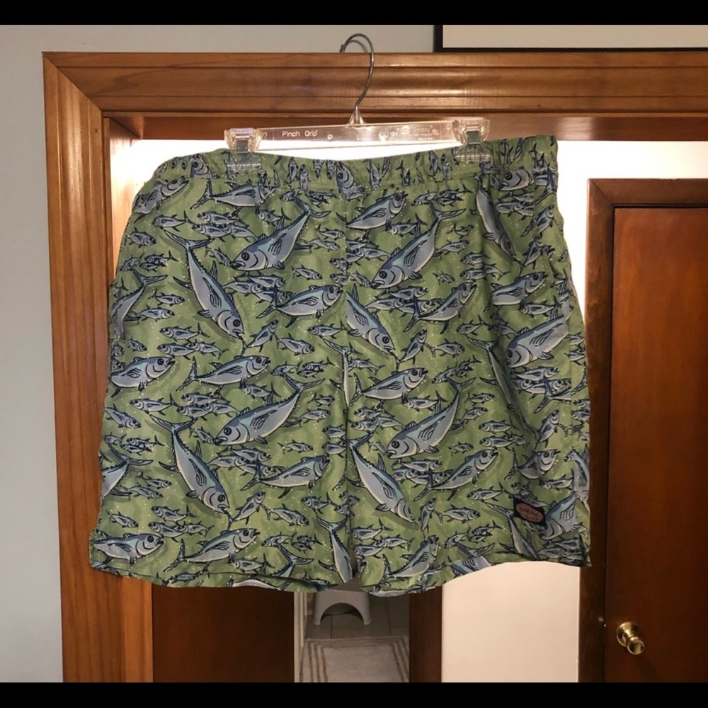 Vineyard Vines Swim trunks